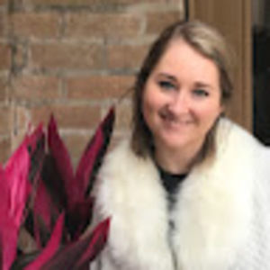 Meet your Posher, Laura